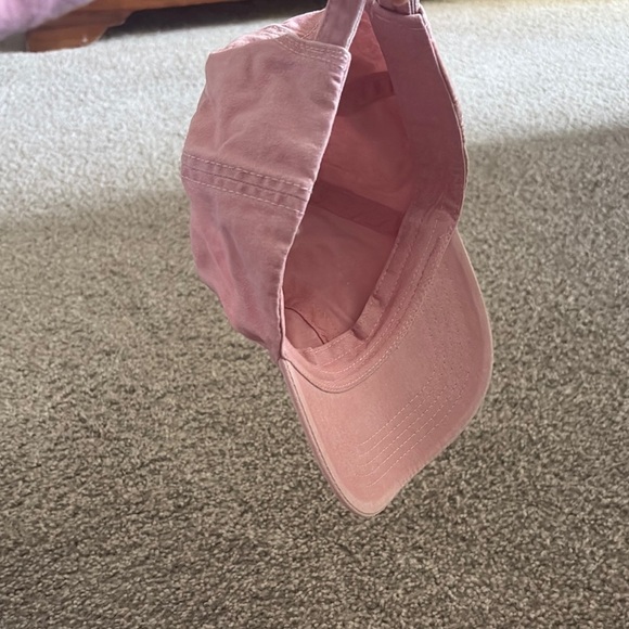 color 'pale Pink' Baseball Cap 100% cotton material adjustable strap - Picture 3 of 5